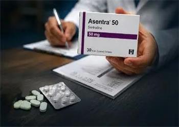 فروش آسنترا 2 میلیون و 400 هزار تومانی در مطب!/ پاسخ نظام پزشکی به یک ویدئوی جنجالی
