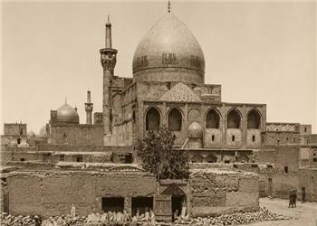 سفر در زمان؛ تصویر بسیار قدیمی از حرم امام رضا (ع) از روی پشتبام یک حمام عمومی